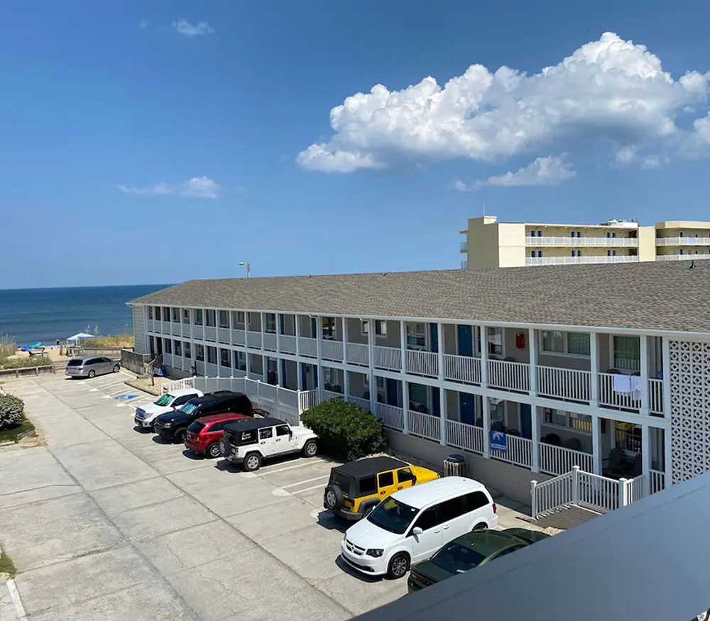 The Mariner Inn & Suites seen from above, its two-storey wing running towards the Atlantic